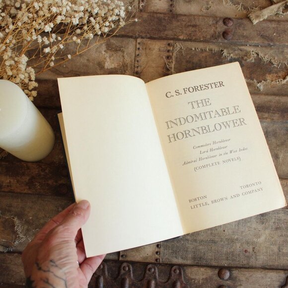 Vintage 1950s Book, "The Indomitable Hornblower", C.S. Forester, Three Complete - Picture 6 of 10